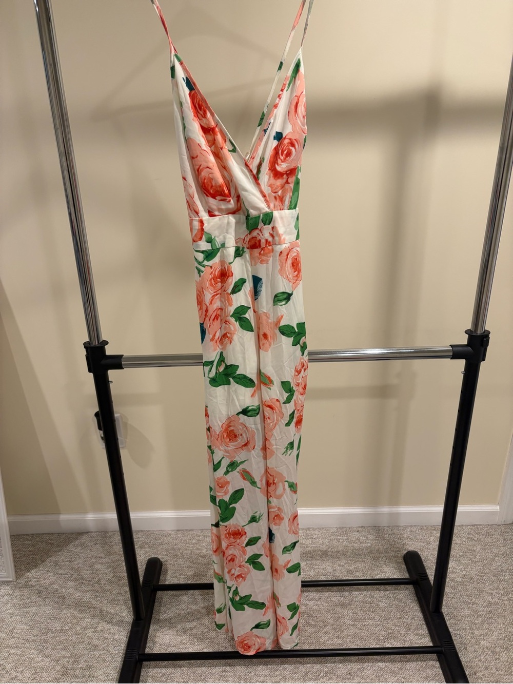 Floral V-Neck Sleeveless Pant Suit- White with Coral Roses